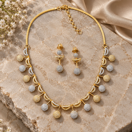  Crescent Chain Design