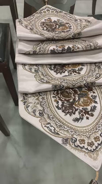 902 Jaquardoval Table Runner 16*72 Inchs